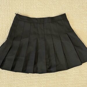 Classic Black Pleated Mini Skirt - Women's